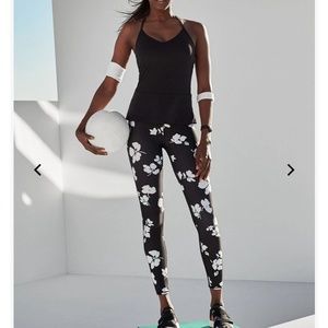 Fabletics Black Jasmine Salar Capri